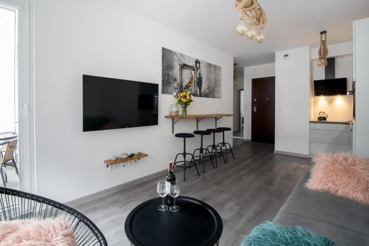 Unique Apt Eve - Free Garage Krakow Dış mekan fotoğraf
